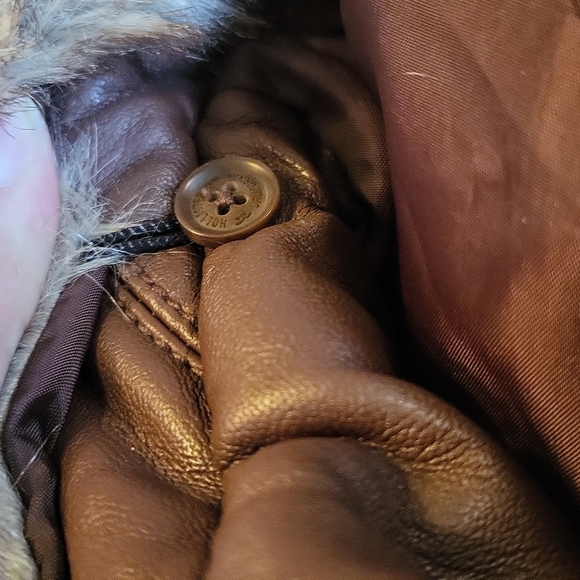 Hollister Faux leather jacket with Faux fur collar - Picture 14 of 14